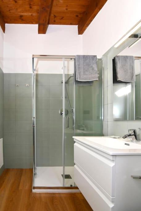 Apartament Bocconi Fond Prada Ieo Spettacolare Attico Con Terrazzo Mediolan Zewnętrze zdjęcie